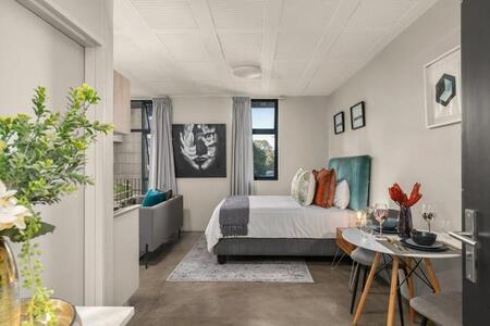 Studio apartment in Parktown