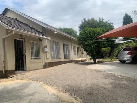 Bachelor apartment in Blairgowrie