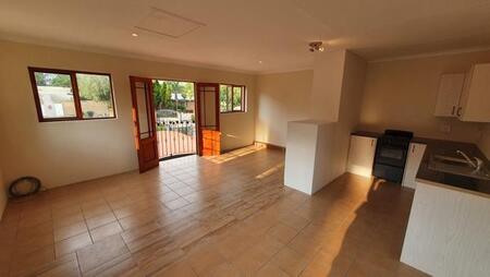 Studio apartment in Olivedale