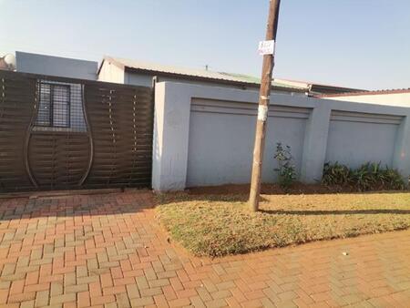 3 Bedroom House in Protea Glen