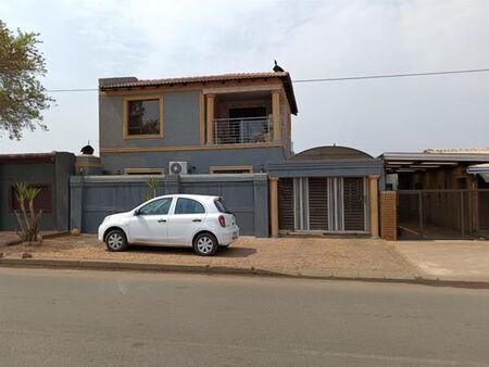 3 Bedroom House in Emdeni