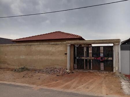 3 Bedroom House in Protea Glen