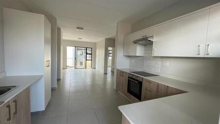 2 Bedroom Apartment in Fourways