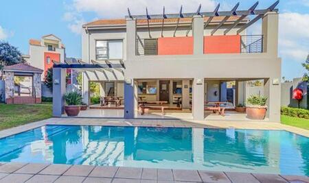 Studio Apartment in Sunninghill