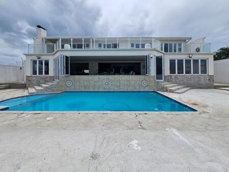 5 Bedroom House in Amanzimtoti