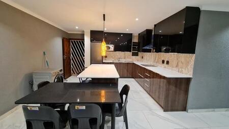 3 Bedroom Apartment in Morningside