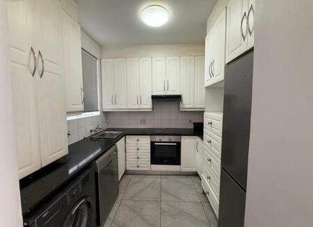 5 Bedroom Apartment in Sandown