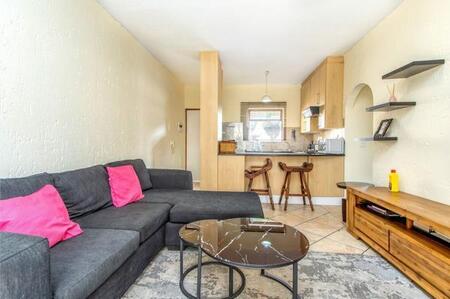 1 Bedroom Apartment in Pineslopes