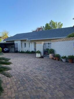 4 Bedroom House in Kelvin