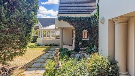 4 Bedroom House in Bryanston