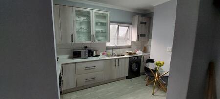 1 Bedroom Apartment in Rembrandt Ridge