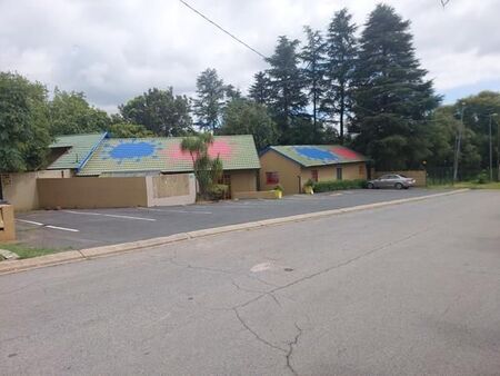 5 Bedroom House in Douglasdale