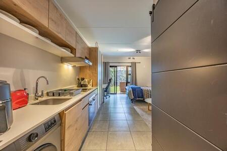 1 Bedroom Apartment in Menlo Park