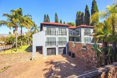 5 Bedroom House in Waterkloof Heights