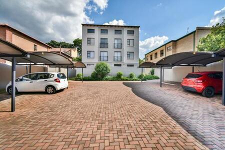 2 Bedroom Apartment in Hatfield
