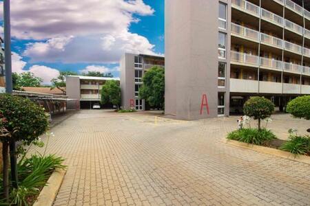 1 Bedroom Apartment in Hillcrest