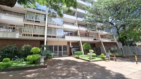 3 Bedroom Apartment in Arcadia