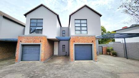 2 Bedroom Townhouse in Brooklyn