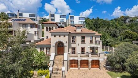 5 Bedroom House in Waterkloof Ridge
