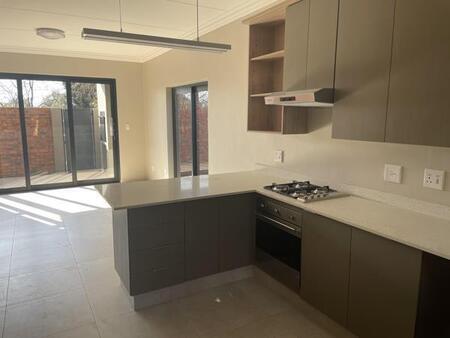 2 Bedroom Apartment in Menlo Park