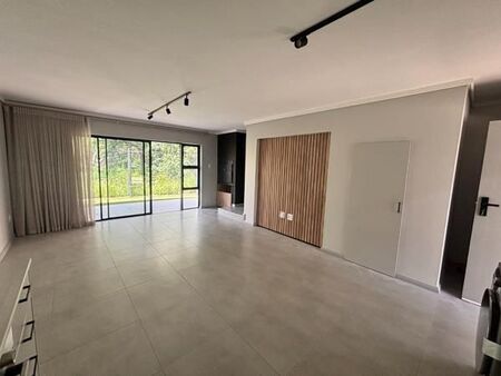 2 Bedroom Townhouse in Lynnwood