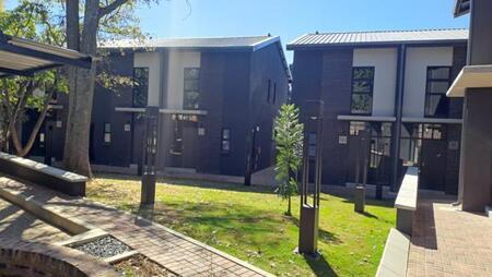 2 Bedroom Townhouse in Alphen Park