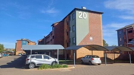 2 Bedroom Apartment in Montana Park