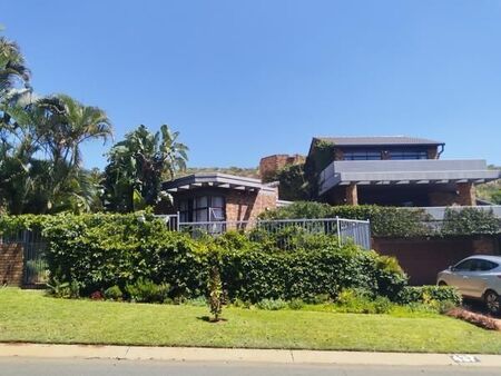 4 Bedroom House in Magalieskruin