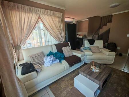 3 Bedroom Duplex in Eldorette