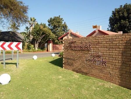 2 Bedroom Apartment in Magalieskruin