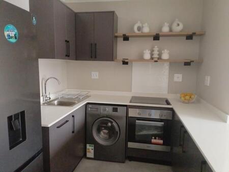 2 Bedroom Apartment in Sinoville