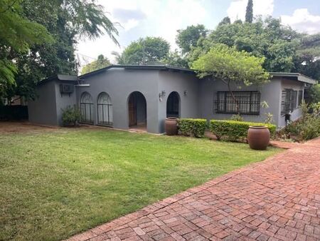 5 Bedroom House in Sinoville