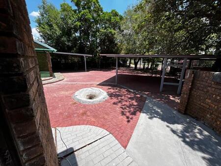 3 Bedroom House in Theresapark