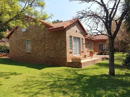 3 Bedroom House in Ninapark