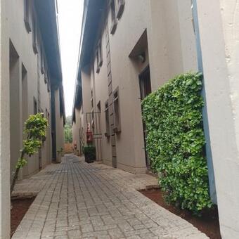 2 Bedroom Townhouse in Pretoria North