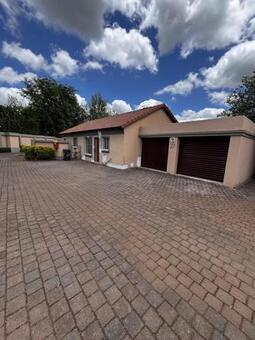 3 Bedroom Duplex in Sinoville