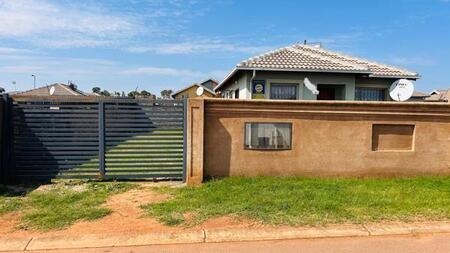 2 Bedroom House in The Orchards