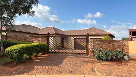 4 Bedroom House in The Orchards