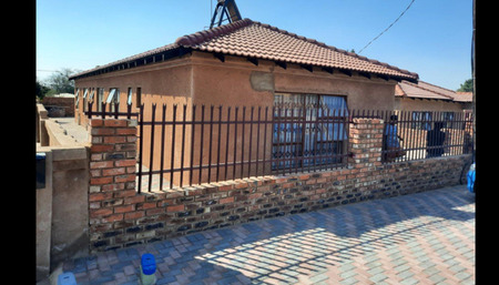 1.5 Bedroom House in Ga-rankuwa