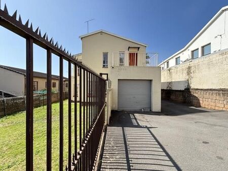 3 Bedroom Duplex in Morningside