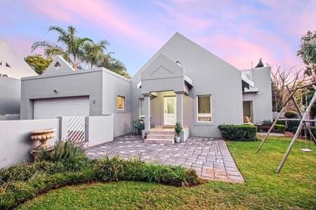 3 Bedroom House in Silver Lakes Golf Estate
