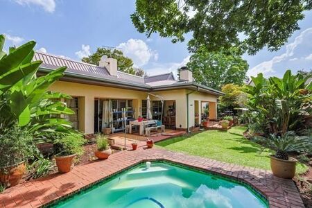 4 Bedroom House in Silver Lakes Golf Estate