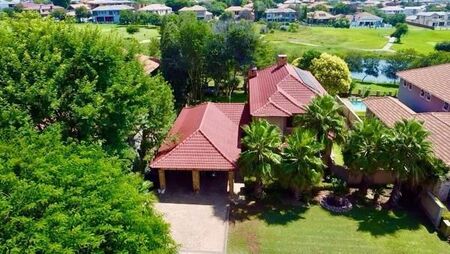 4 Bedroom House in Pebble Rock