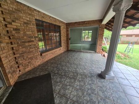 2 Bedroom House in Roodeplaat