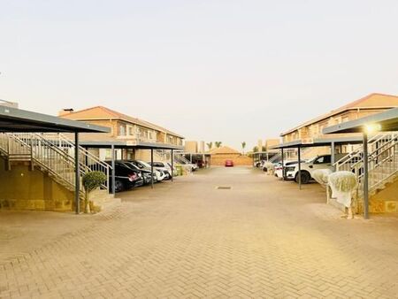 1 Bedroom Townhouse in Pretoria West