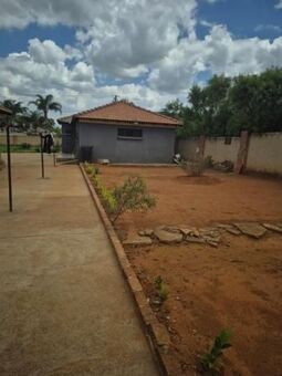2 Bedroom House in Grootfontein Estate