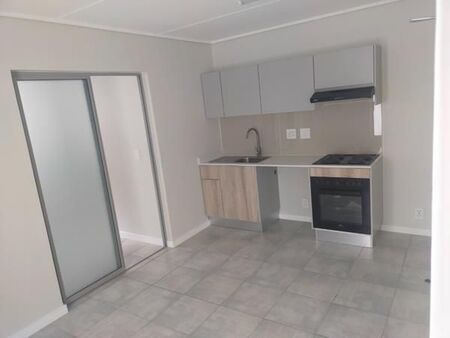 1 Bedroom Apartment in Mooikloof Ridge