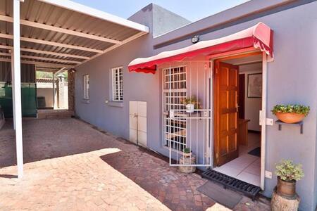 3 Bedroom Apartment in Zwavelpoort