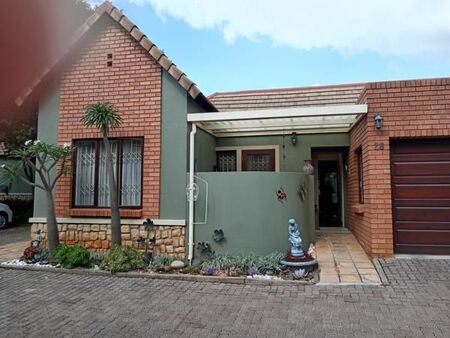 2 Bedroom Townhouse in Olympus