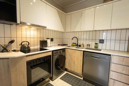 1 Bedroom Apartment in Olympus